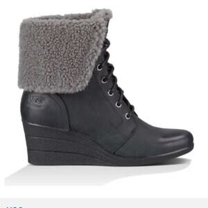 UGG Women's Zea Leather Uptown Wedge Boots size 8